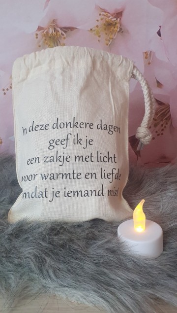 In deze donkere dagen geef ik je een zakje met licht