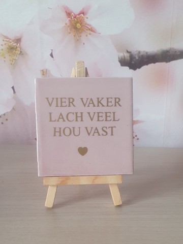 Vier vaker licht roze
